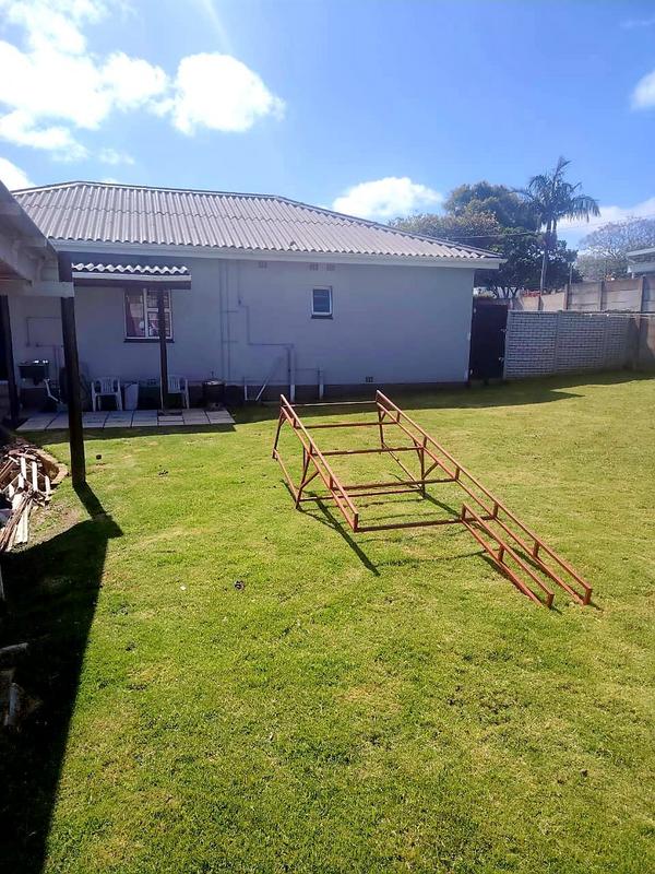 4 Bedroom Property for Sale in Cambridge West Eastern Cape